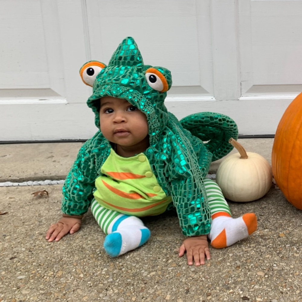 Chameleon costume 0-6 months